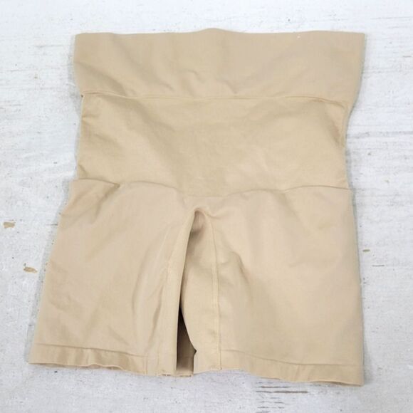 Cacique The Slimmer Ultra high-waist short 18/20 beige - Picture 1 of 5